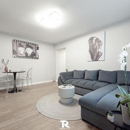 Apartamento Terra Suceava Exterior foto